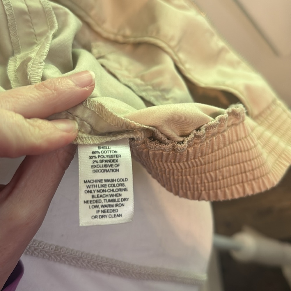 White House Black Market Women's Tan Bomber Jacket Size 2 - Picture 9 of 14